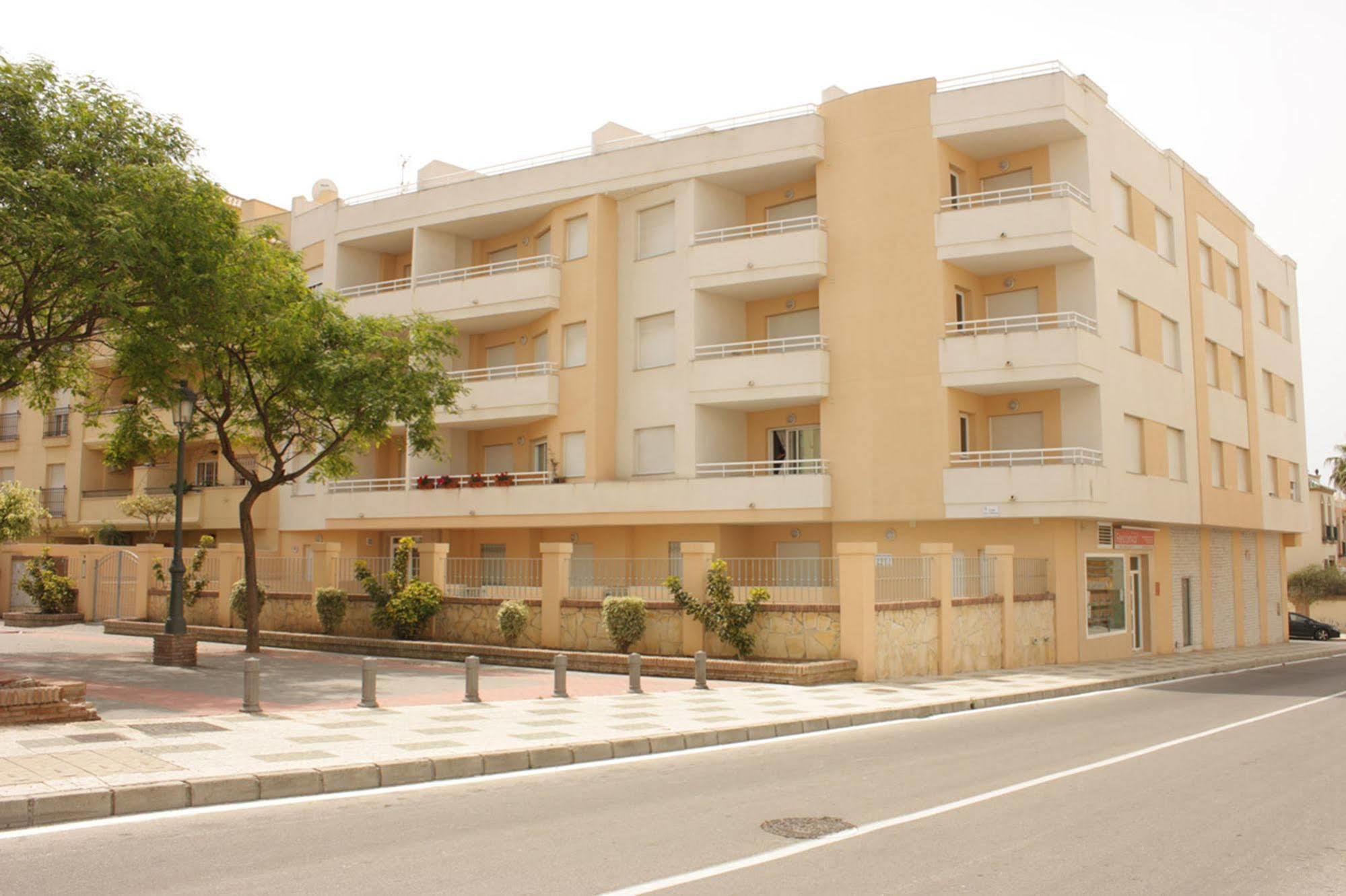 Apartamentos Turisticos Fercomar Nerja Ngoại thất bức ảnh